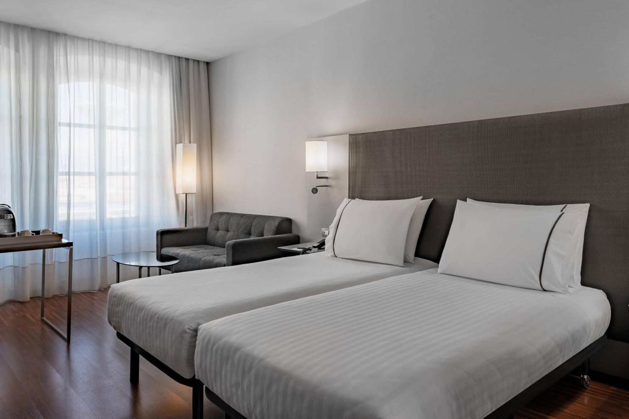 Ac Hotel Torino By Marriott מראה חיצוני תמונה